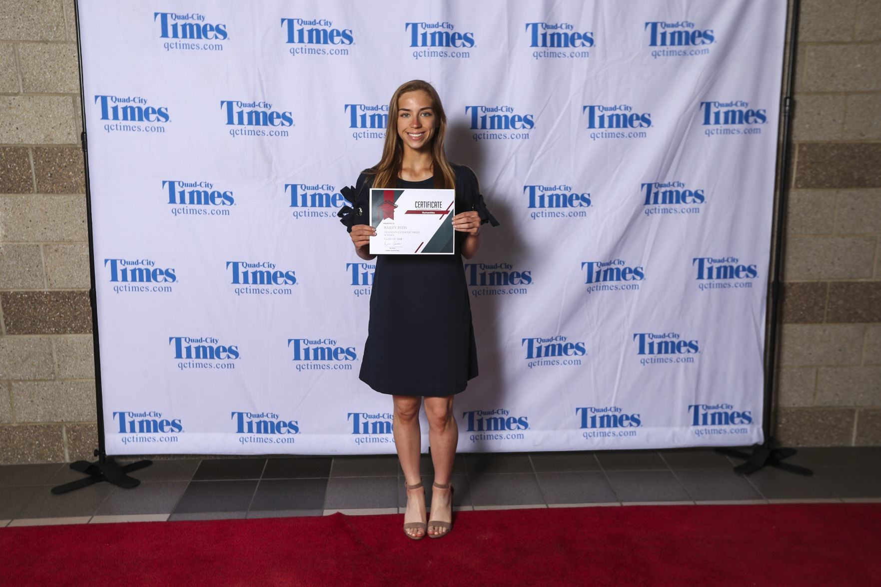 051518-salute-to-academics-red-carpet-084